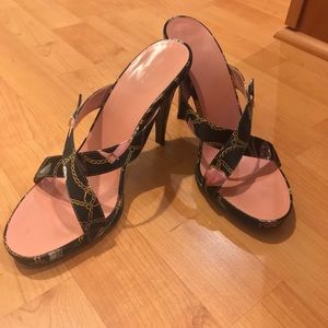 Fabulous GUCCI sexy sandal!💥💥